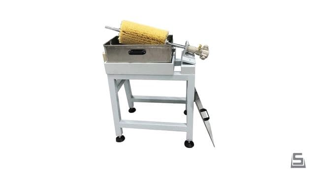 Brush cleaner